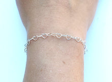 Charger l&#39;image dans la galerie, Bracelet/Gourmette en argent massif 925/1000 - Maille cœur
